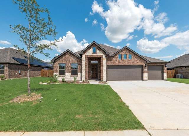 Property at 709 Mb's Way, Pilot Point, TX 76258, 3 beds, 2.5 baths