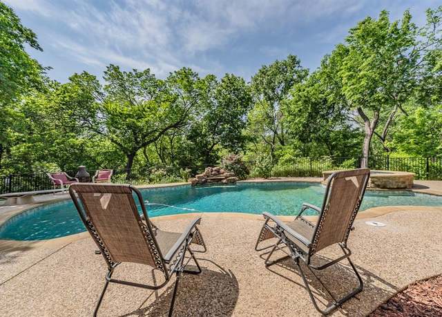 Property at 6800 Riverridge Rd, Fort Worth, TX 76116, 3 beds, 2.5 baths
