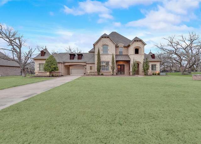 Property at 6236 Peden Rd, Fort Worth, TX 76179, 5 beds, 4.5 baths