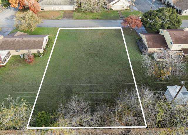 Property at 319 Allen Dr, Justin, TX 76247
