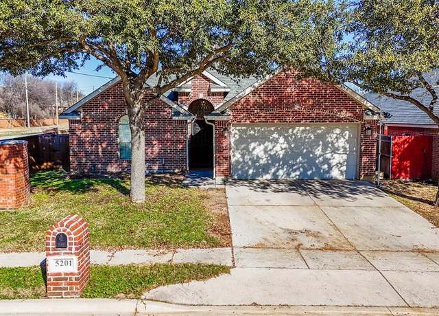 Property at 5201 Mirage Dr, Fort Worth, TX 76244, 3 beds, 2 baths