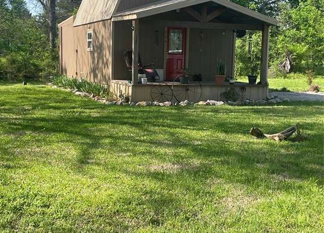 Property at 216 County Road 16420, Deport, TX 75435, 1 bed, 1 bath