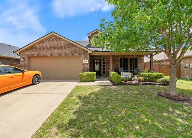 Property at 2005 Sterling Gate Dr, Heartland, TX 75126, 3 beds, 2 baths