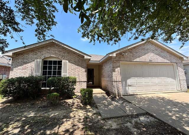 Property at 2005 Fairview Dr, Forney, TX 75126, 4 beds, 2 baths