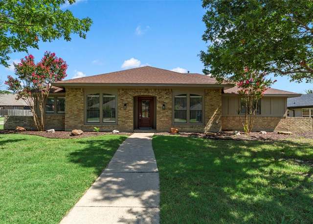 Property at 1721 Throwbridge Ln, Plano, TX 75023, 3 beds, 2 baths