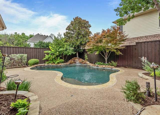 Property at 3817 Elgin Dr, Plano, TX 75025, 5 beds, 3.5 baths