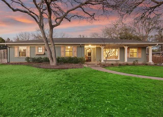 Property at 245 Broughton Dr, Woodway, TX 76712, 4 beds, 2.5 baths