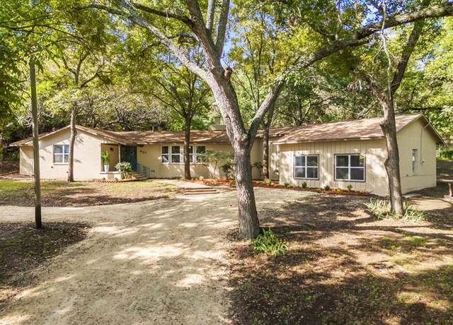 Property at 401 Koldin Dr, Aledo, TX 76008, 3 beds, 2 baths