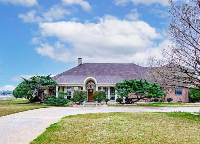 Property at 2176 English Rd, Rockwall, TX 75032, 4 beds, 4.5 baths