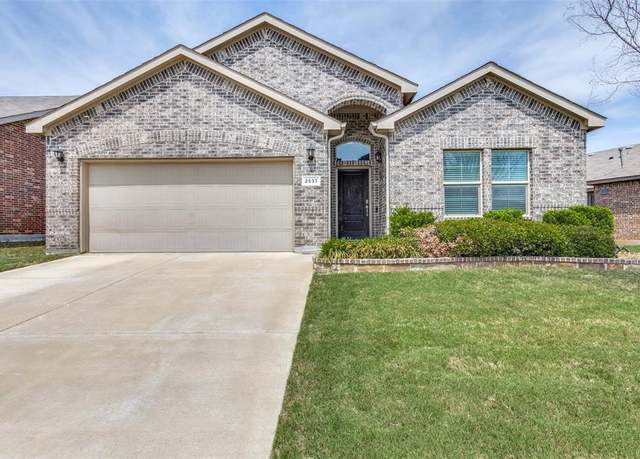 Property at 2537 Red Draw Rd, Fort Worth, TX 76177, 3 beds, 2 baths
