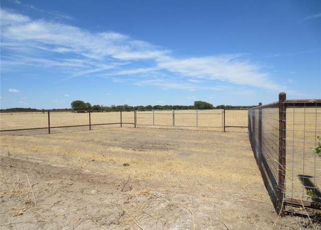 Property at TBD Hcr 2226, West, TX 76691