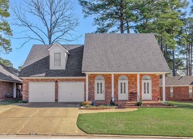 Property at 102 Hanging Moss Dr, Benton, LA 71006, 3 beds, 2.5 baths