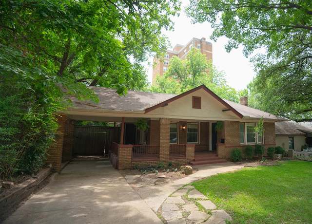 Property at 2303 Mistletoe Dr, Fort Worth, TX 76110, 3 beds, 1.5 baths