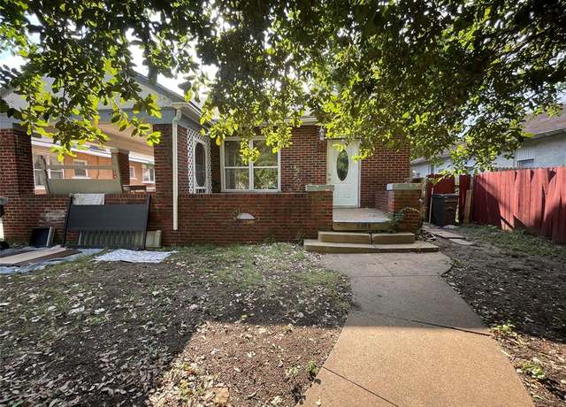 Property at 811 S Tyler St, Dallas, TX 75208, 4 beds, 4 baths