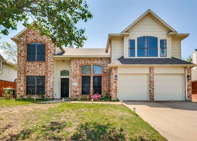 Property at 2322 Wilmette Dr, Arlington, TX 76018, 5 beds, 3.5 baths