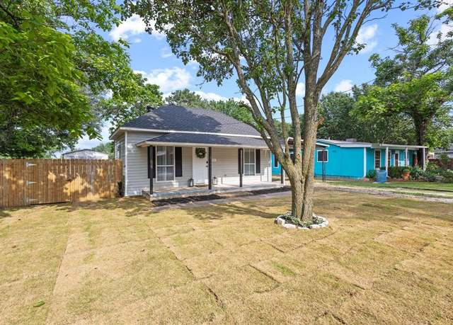 Property at 211 Church St, Collinsville, TX 76233, 3 beds, 2 baths