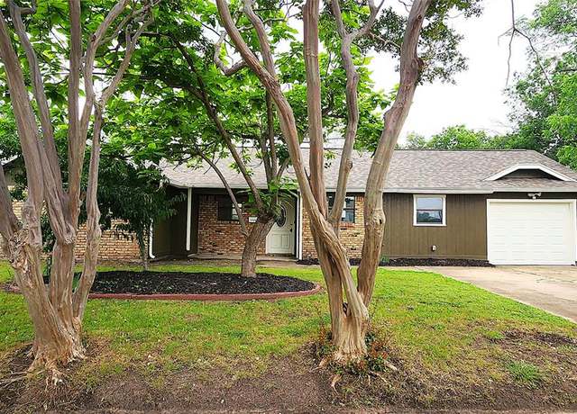 Property at 3308 29th St, Fort Worth, TX 76111, 3 beds, 1 bath