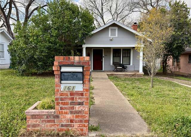 Property at 1613 Live Oak Ave, Waco, TX 76708, 2 beds, 1 bath