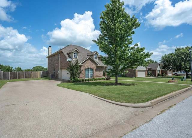 Property at 4412 Etheridge Cir, Canton, TX 75103, 3 beds, 2.5 baths