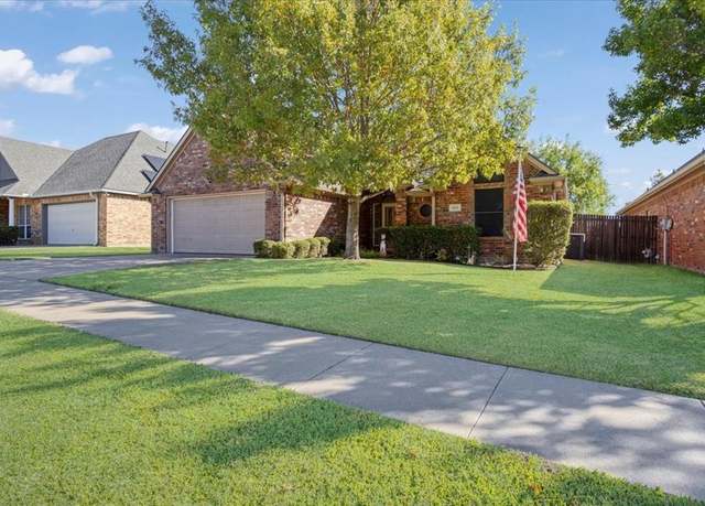 Property at 623 Madison Pl, Sherman, TX 75092, 3 beds, 2 baths