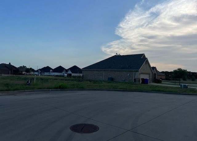 Property at 905 Saint Matthew Cir, Royse City, TX 75189