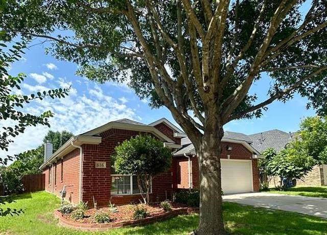 Property at 616 Kerry St, Crowley, TX 76036, 3 beds, 2 baths