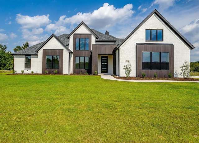 Property at 1120 Northern Way, Waxahachie, TX 75167, 4 beds, 2 baths