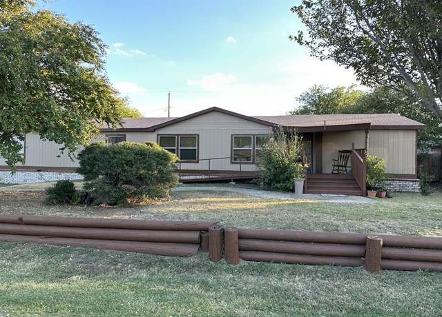 Property at 315 Alyse Rd, Roanoke, TX 76262, 4 beds, 3 baths