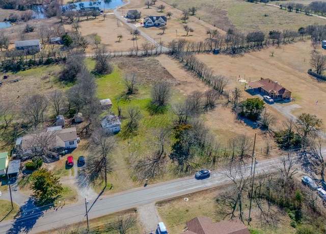 Property at 517 E College St, Gunter, TX 75058