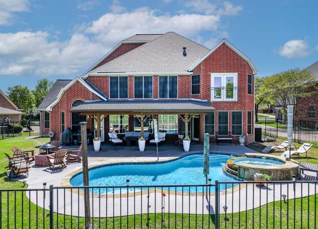 Property at 9214 Waterview Pkwy, Rowlett, TX 75089, 4 beds, 4 baths