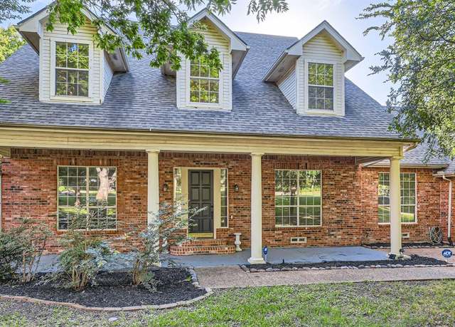 Property at 618 Oak Tree Cv, Cedar Hill, TX 75104, 4 beds, 3.5 baths