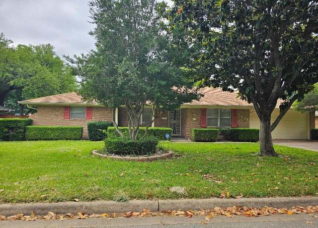 Property at 3821 Lawndale Ave, Fort Worth, TX 76133, 3 beds, 2 baths