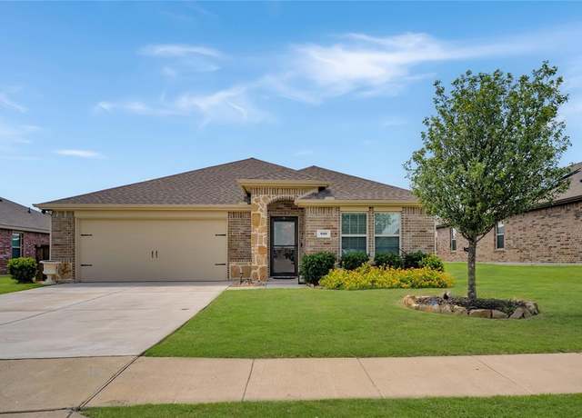 Property at 910 Community Way, Royse City, TX 75189, 4 beds, 2 baths