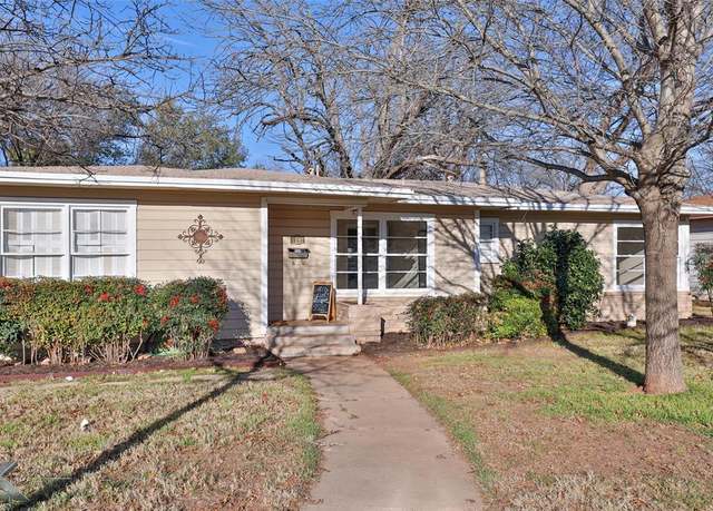 Property at 4042 Benbrook St, Abilene, TX 79605, 3 beds, 2 baths
