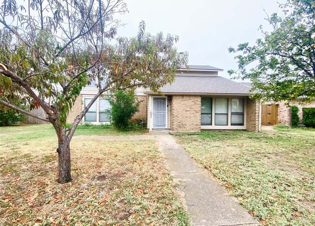 Property at 3606 Fieldcrest Dr, Garland, TX 75042, 3 beds, 3 baths