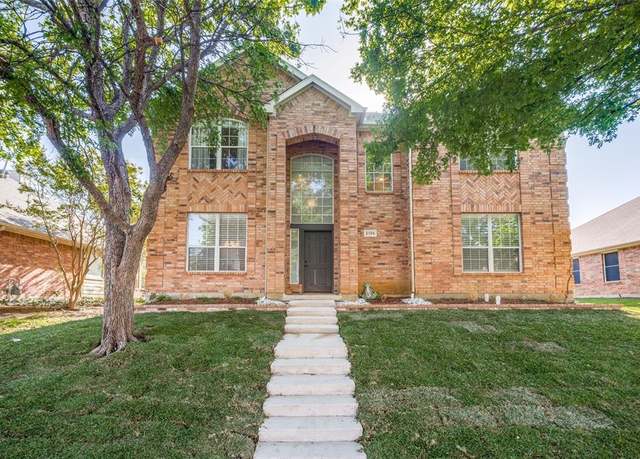 Property at 2105 Fountain Dr, Lewisville, TX 75067, 4 beds, 3 baths