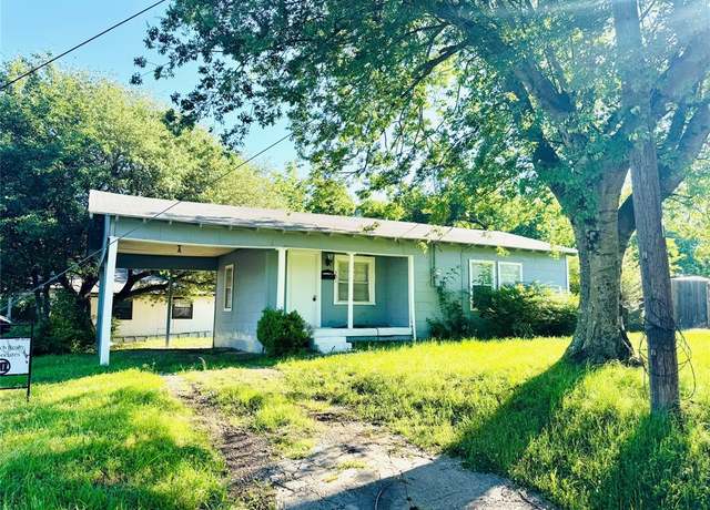 Property at 301 Beckham St E, Sulphur Springs, TX 75482, 2 beds, 1 bath