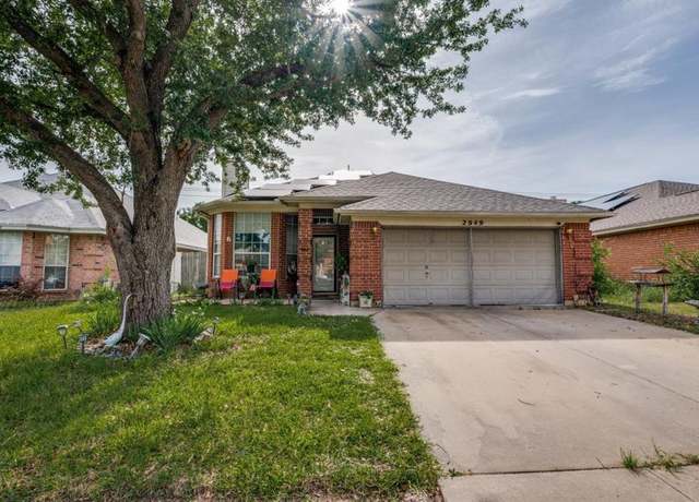 Property at 2949 Salado Trl, Fort Worth, TX 76118, 3 beds, 2 baths