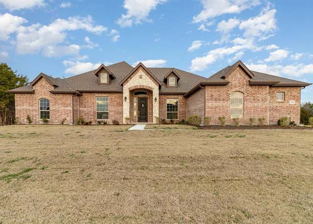 Property at 1312 Wilderness Ln, Forney, TX 75126, 5 beds, 3 baths