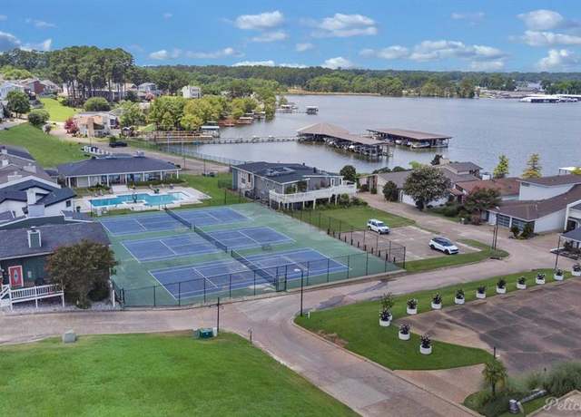 Property at 1700 Harbor Dr, Shreveport, LA 71119, 3 beds, 2 baths
