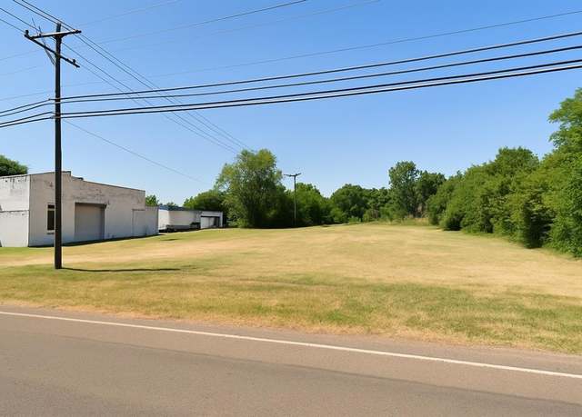 Property at 1239 Main St, Sulphur Springs, TX 75482