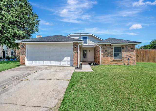 Property at 7912 Waterside Trl, Fort Worth, TX 76137, 3 beds, 2 baths