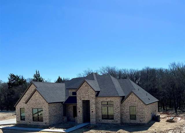 Property at 4640 Bonanza Dr, Midlothian, TX 76065, 4 beds, 3 baths