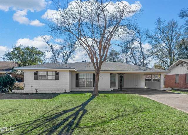 Property at 1321 E Washington St, Shreveport, LA 71104, 3 beds, 2 baths
