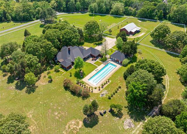 Property at 4390 Stonebridge, Athens, TX 75751, 4 beds, 3.5 baths