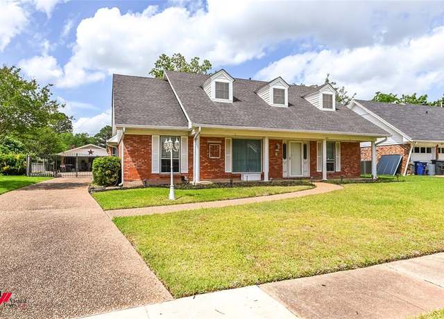 Property at 1550 Westbury Dr, Shreveport, LA 71105, 4 beds, 3.5 baths