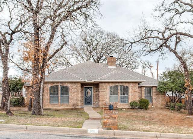 Property at 101 NE Brushy Mound Rd, Burleson, TX 76028, 3 beds, 2 baths