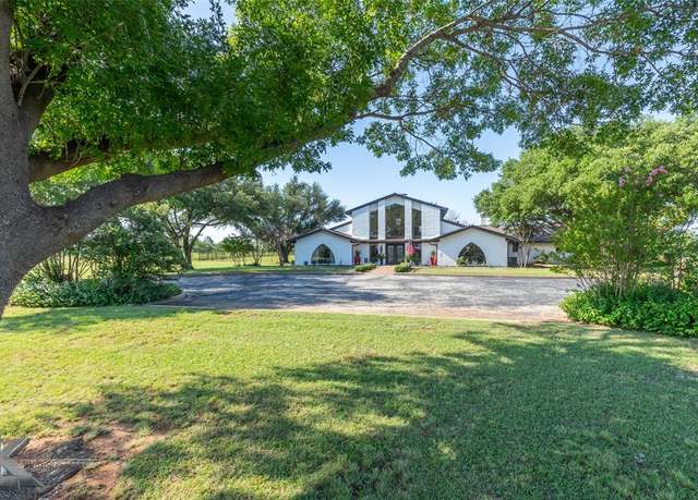 Property at 4833 Meadow Dr, Abilene, TX 79606, 4 beds, 4 baths