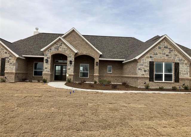Property at 7081 Veal Sta, Weatherford, TX 76085, 4 beds, 2 baths