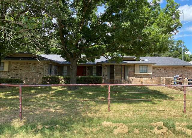 Property at 2815 Fm 3092, Gainesville, TX 76240, 3 beds, 2.5 baths